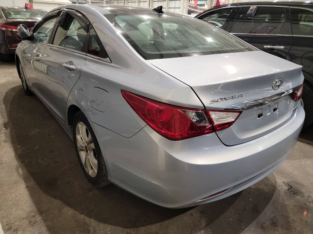 2013 HYUNDAI SONATA — 174479 Miles — Lot 8568522 — Souq - Marhaba Auctions Used Cars - Image 4