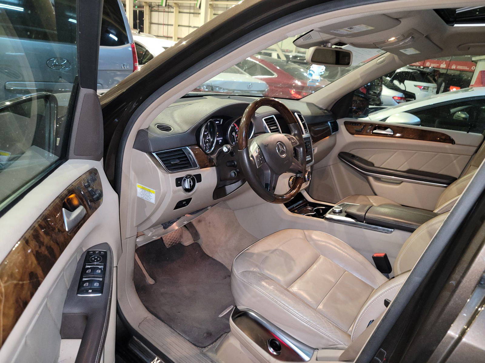 2013 MERCEDES BENZ GL 450 — 159164 Miles — Lot A187806 — Main - Marhaba Auctions Used Cars - Image 9