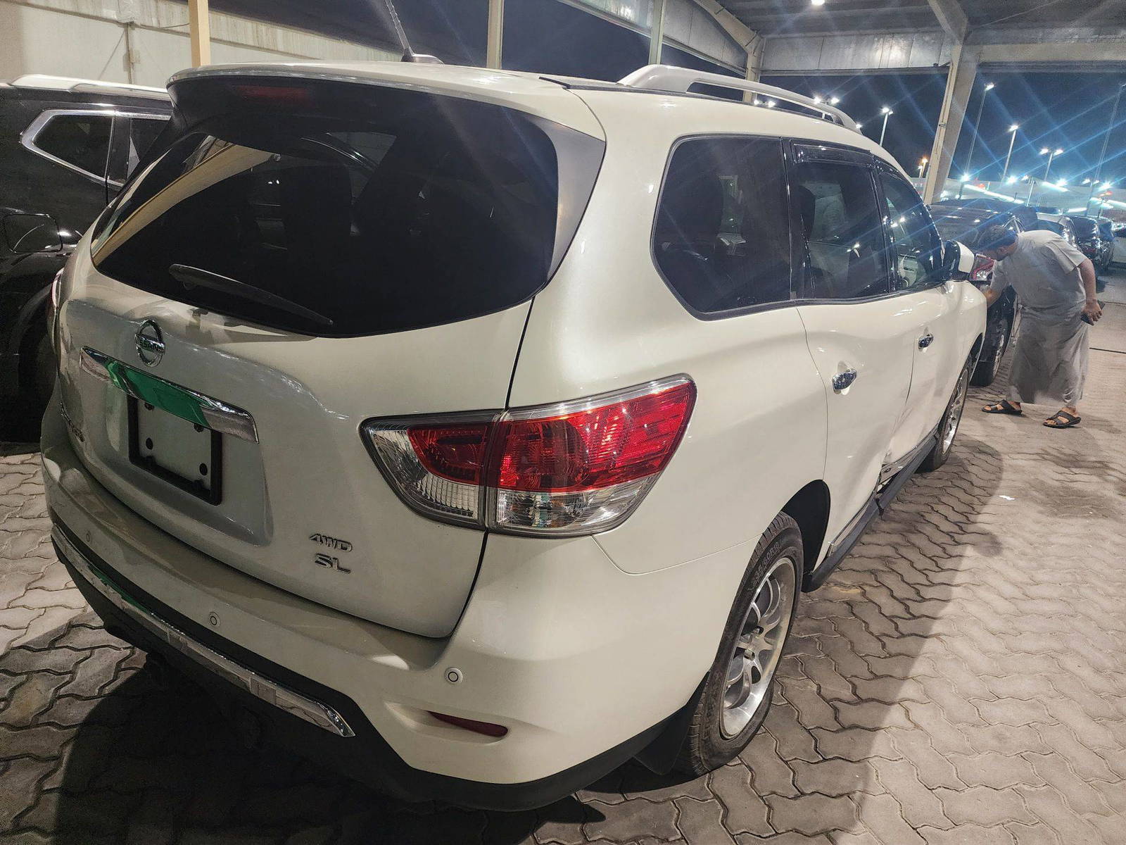 2015 NISSAN PATHFINDER — 215488 KM — Lot 35380 - Marhaba Auctions Used Cars - Image 5