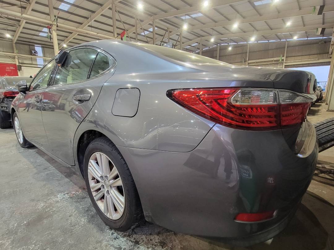2015 LEXUS ES 350 — 74635 Miles — Lot 2207275 - Marhaba Auctions Used Cars - Image 10