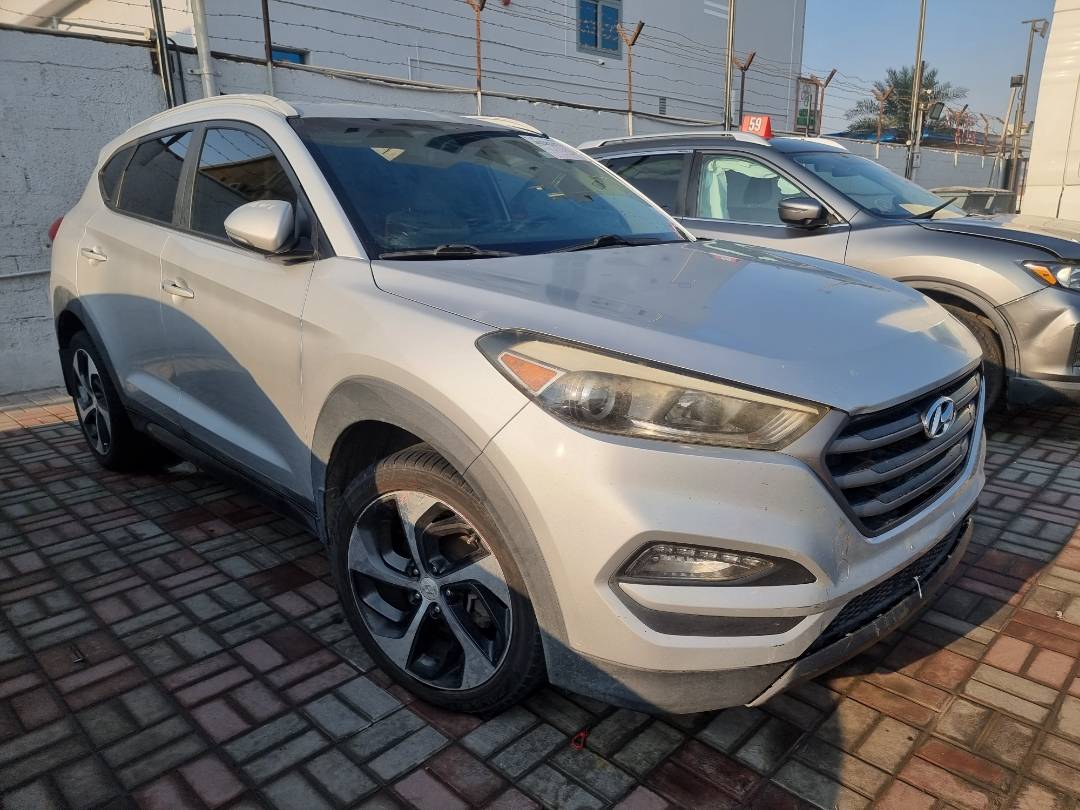 2016 HYUNDAI TUCSON — 133573 Miles — Lot 125478 — Souq - Marhaba Auctions Used Cars - Image 3