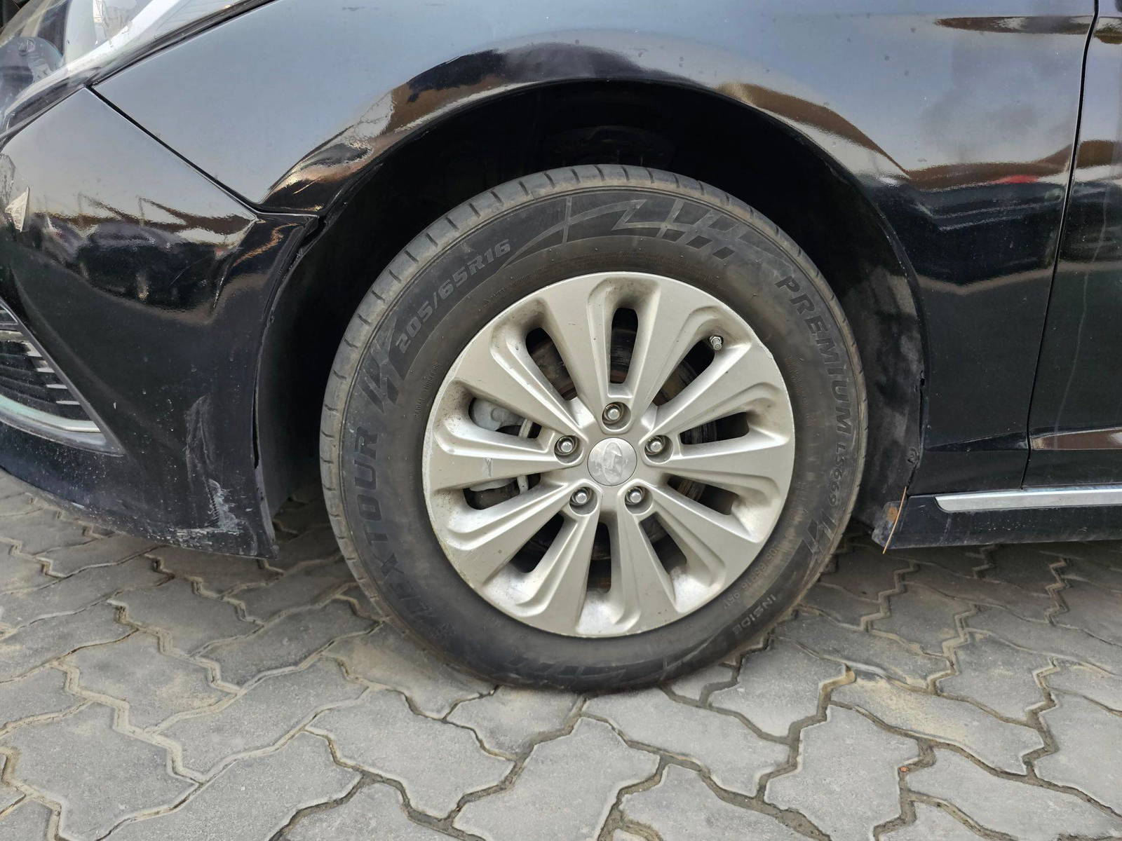 2018 HYUNDAI SONATA — 51176 KM — Lot B7JY003488 — Souq - Marhaba Auctions Used Cars - Image 10
