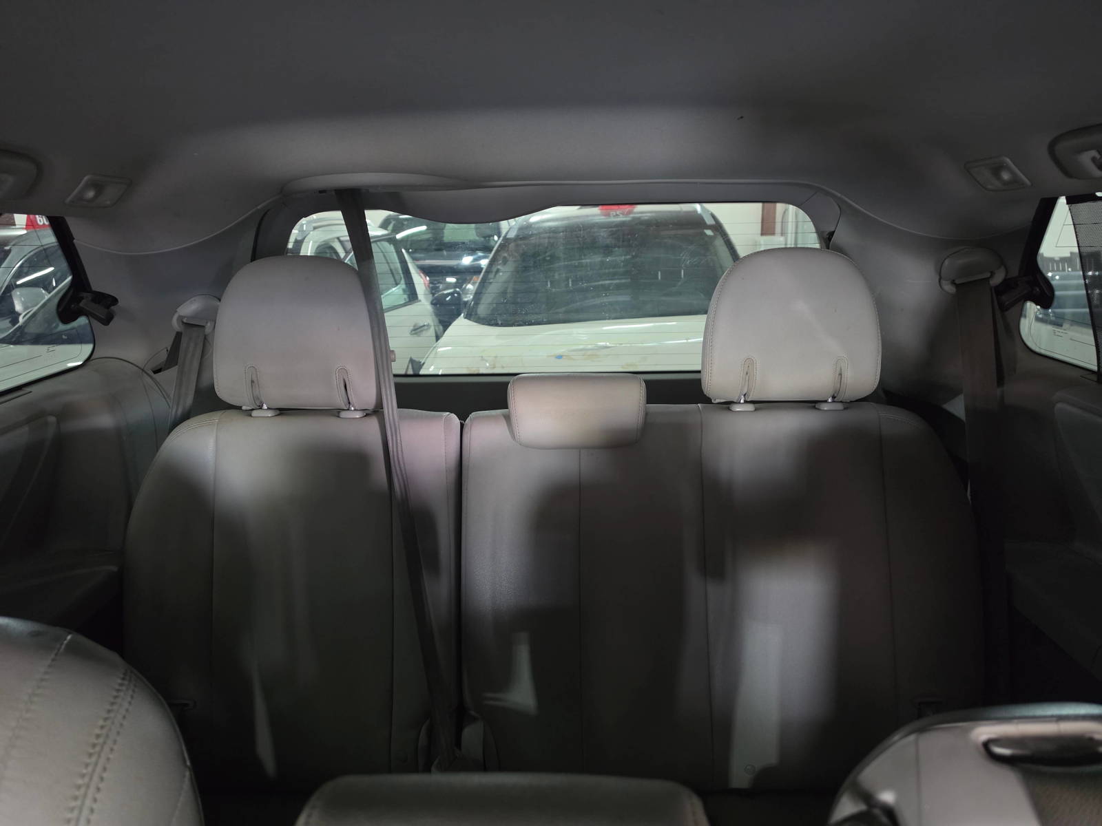 2015 TOYOTA SIENNA — 185291 Miles — Lot 653047 - Marhaba Auctions Used Cars - Image 8