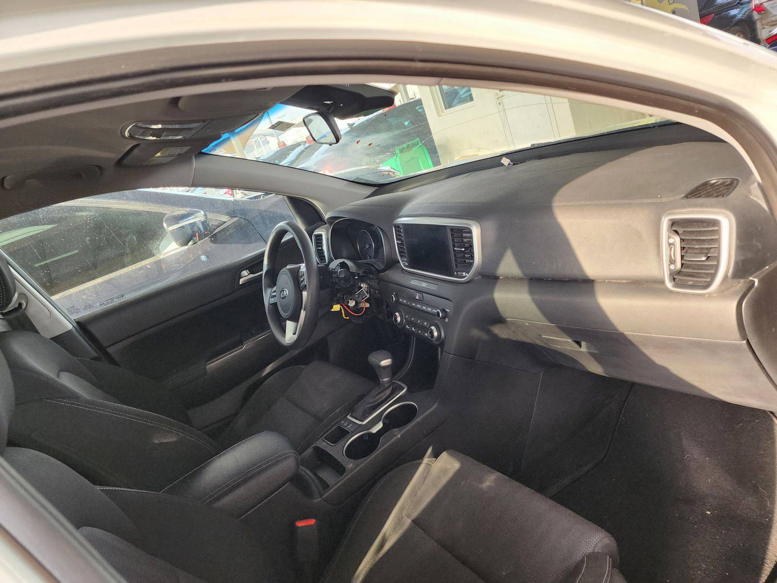 2021 KIA SPORTAGE — 45665 Miles — Lot 38461713 — Souq - Marhaba Auctions Used Cars - Image 5