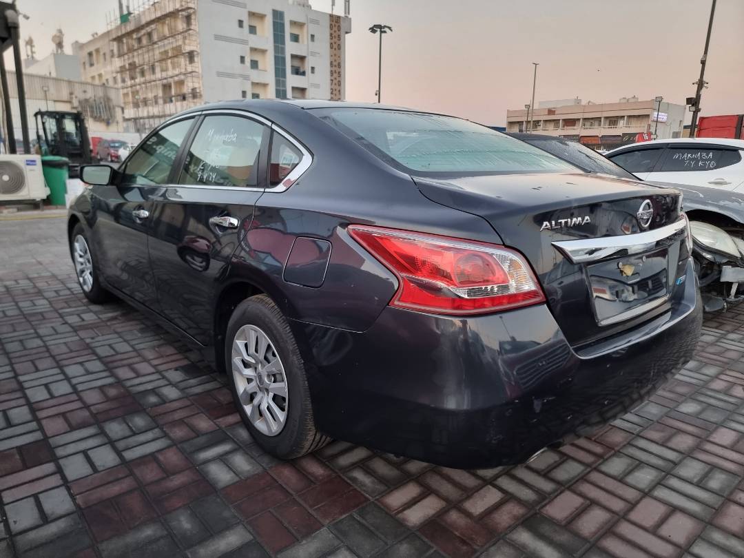 2013 NISSAN ALTIMA — 123704 Miles — Lot 125487 — Ind. 12 - Marhaba Auctions Used Cars - Image 5