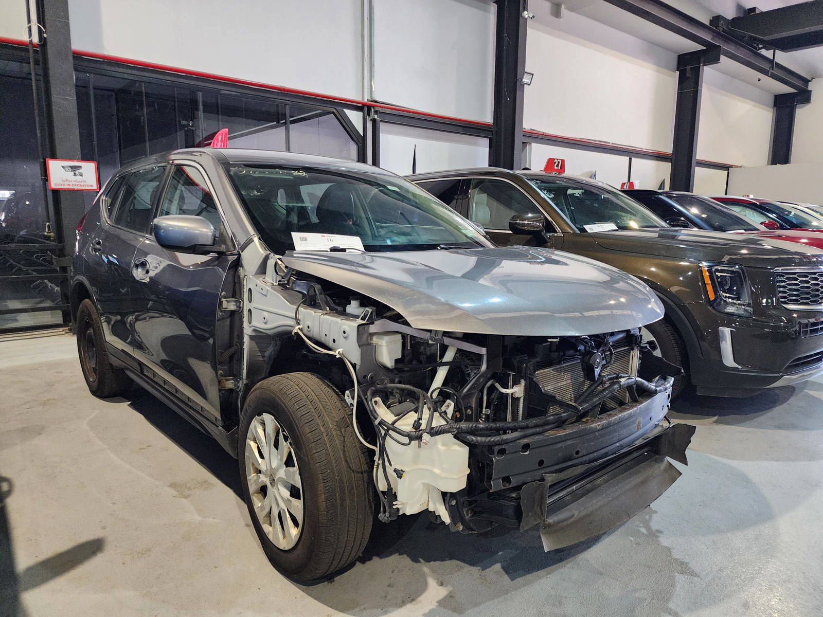 2017 NISSAN ROGUE — 183036 Miles — Lot V0HP568443 — Al Quoz - Marhaba Auctions Used Cars - Image 4