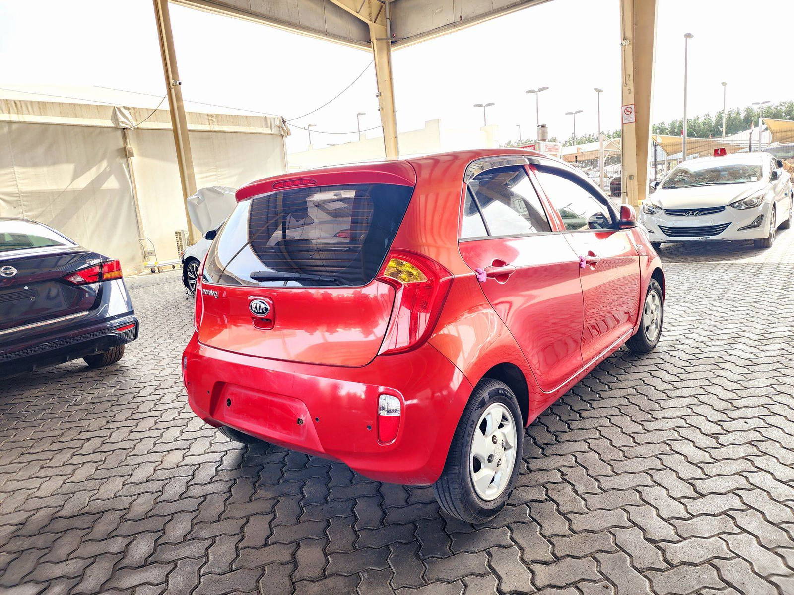 2012 KIA MORNING — 121539 KM — Lot 169813 — Souq - Marhaba Auctions Used Cars - Image 3