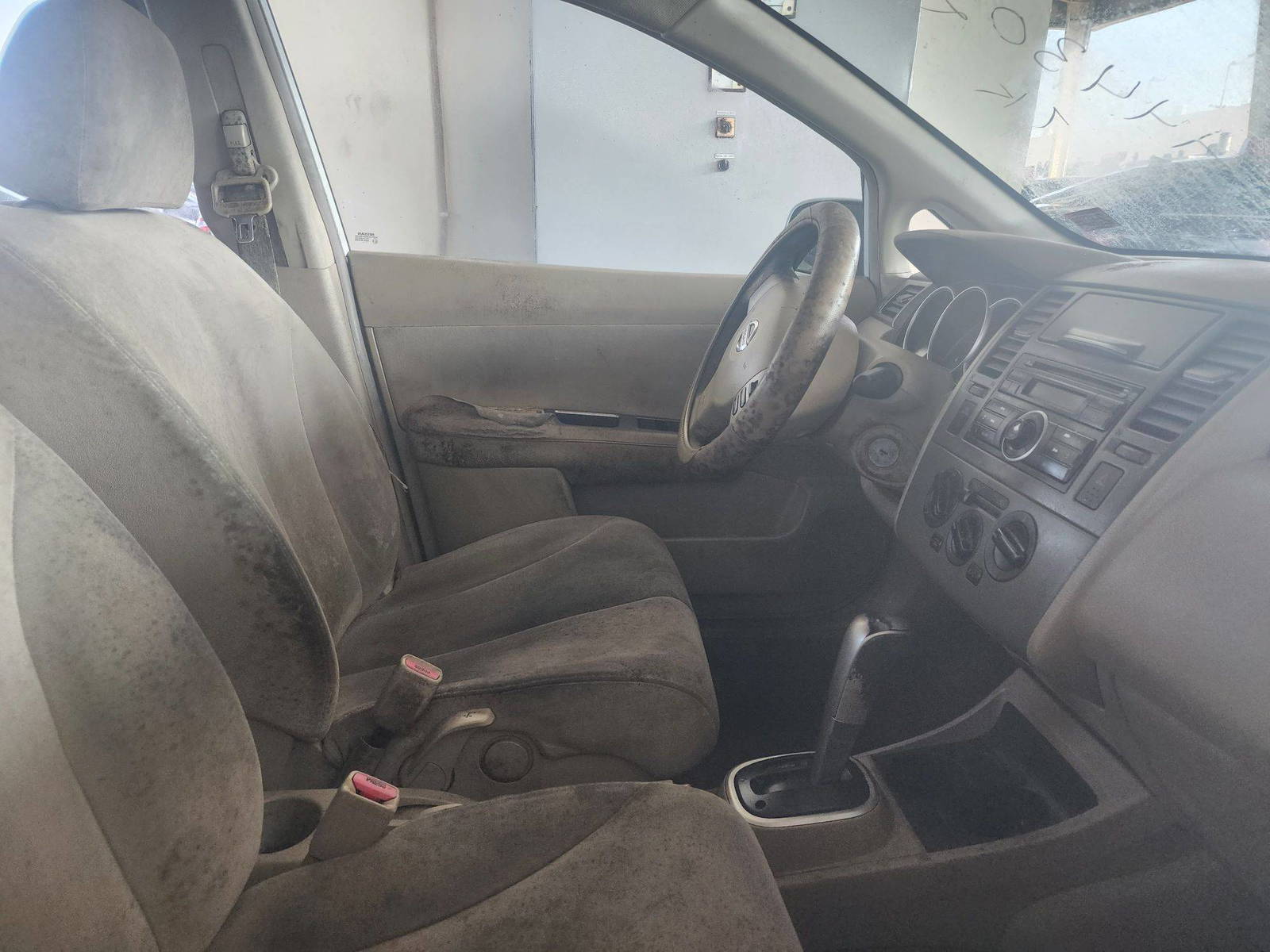 2008 NISSAN VERSA — 135359 Miles — Lot 66519823 - Marhaba Auctions Used Cars - Image 8