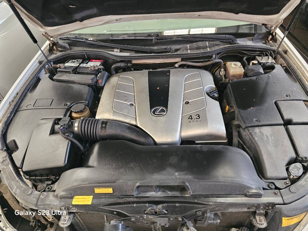 2001 LEXUS LS 430 — 198679 Miles — Lot 10011797 — Main - Marhaba Auctions Used Cars - Image 7