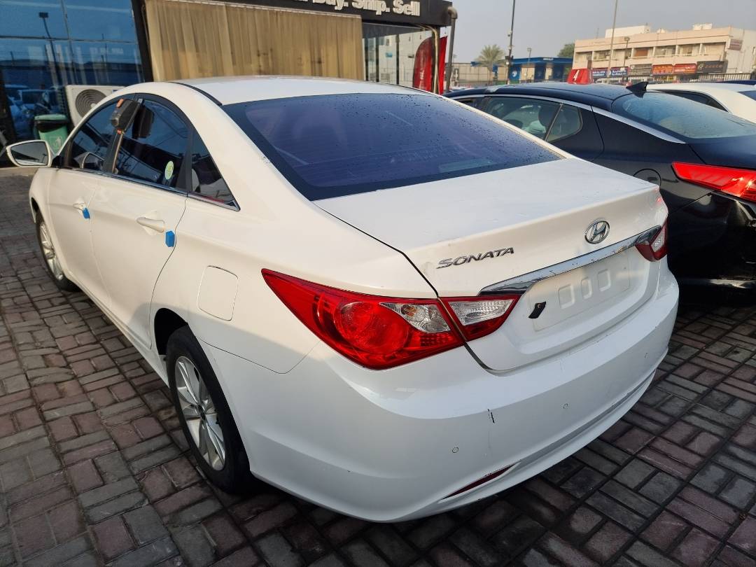 HYUNDAI SONATA 2012 - Marhaba Auction Used Cars - Image 5