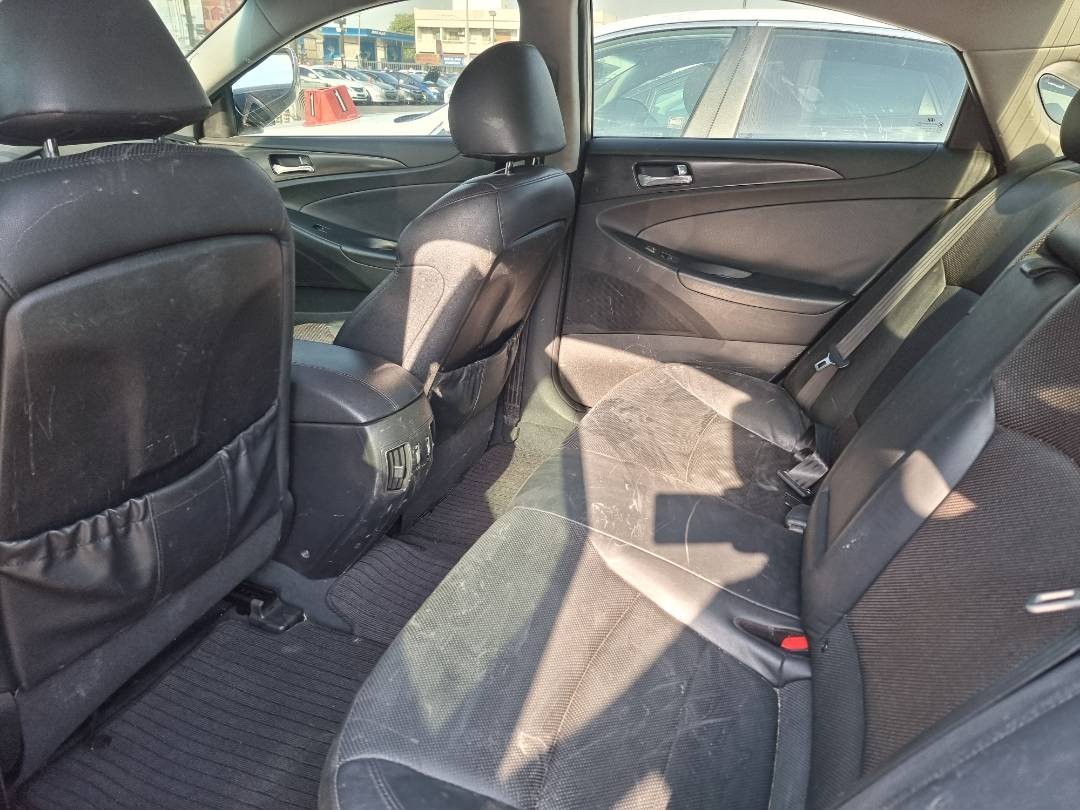 HYUNDAI SONATA 2012 - Marhaba Auction Used Cars - Image 6