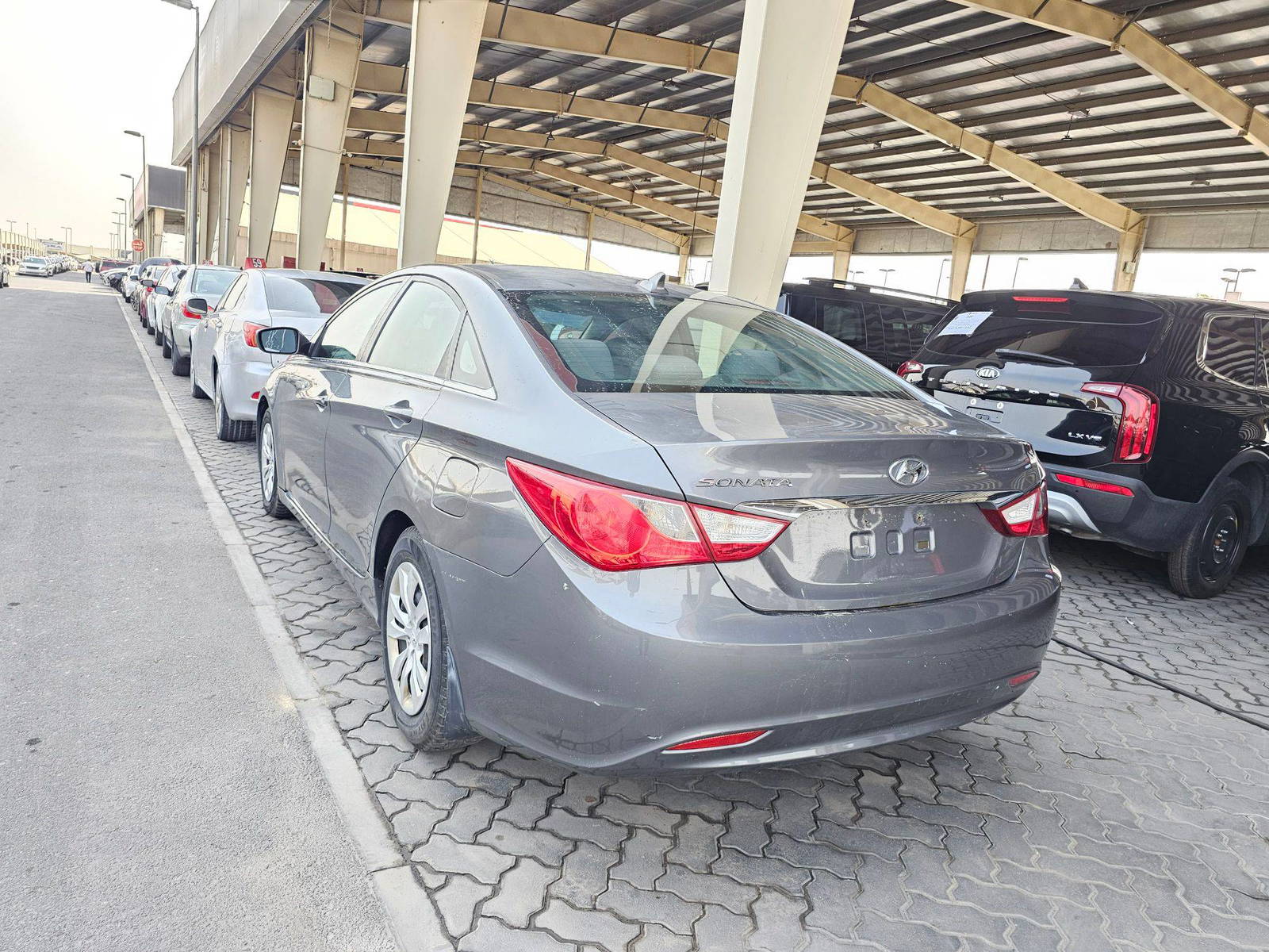 2011 HYUNDAI SONATA — 141587 Miles — Lot BH169364 — Souq - Marhaba Auctions Used Cars - Image 5