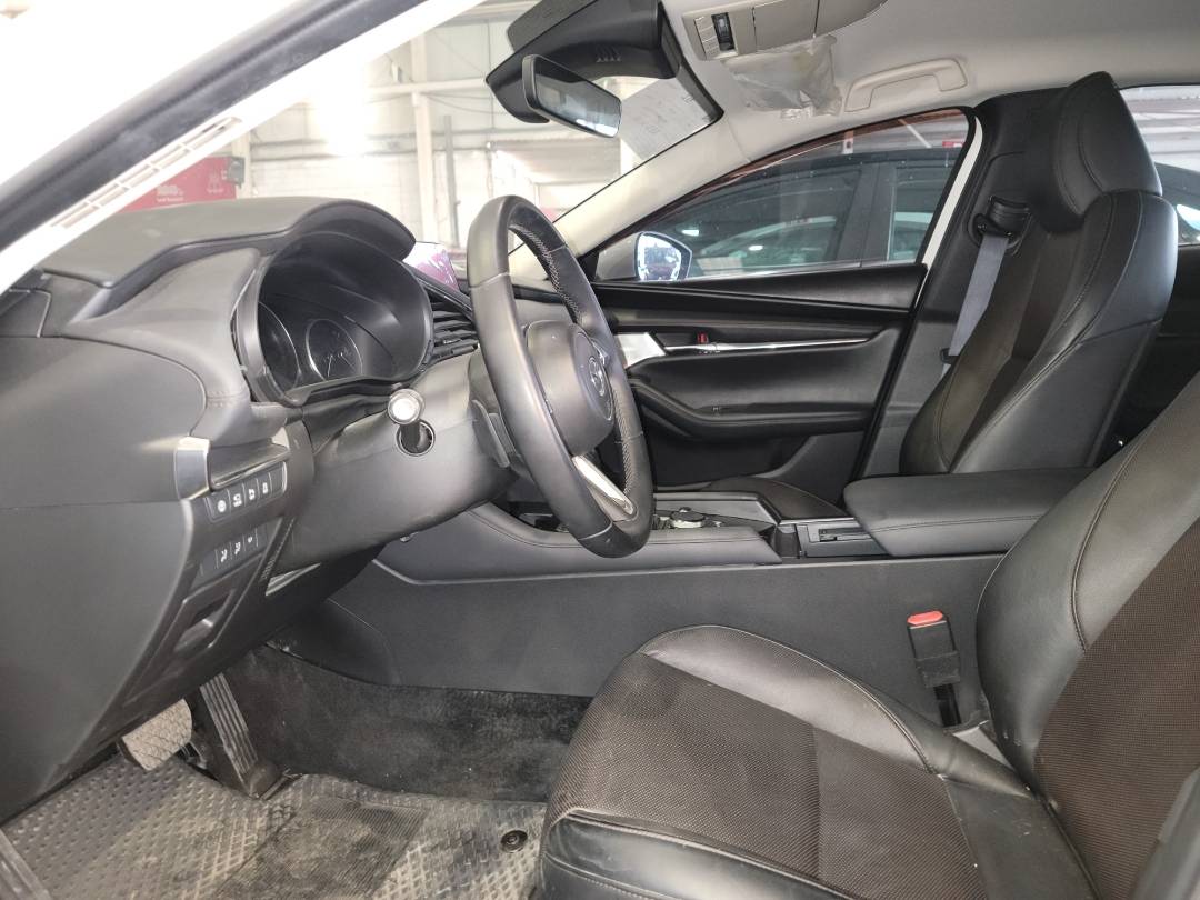 2021 MAZDA MAZDA 3 — 40549 KM — Lot 7A01125576 — Main - Marhaba Auctions Used Cars - Image 8