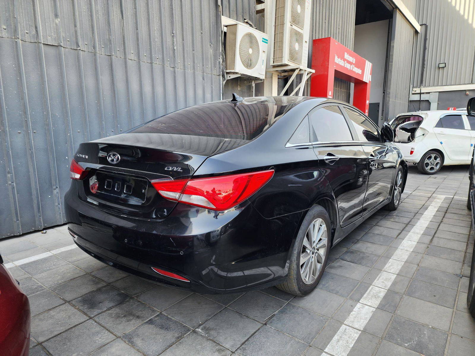 2013 HYUNDAI SONATA — 195589 KM — Lot 495916 — Al Quoz - Marhaba Auctions Used Cars - Image 5