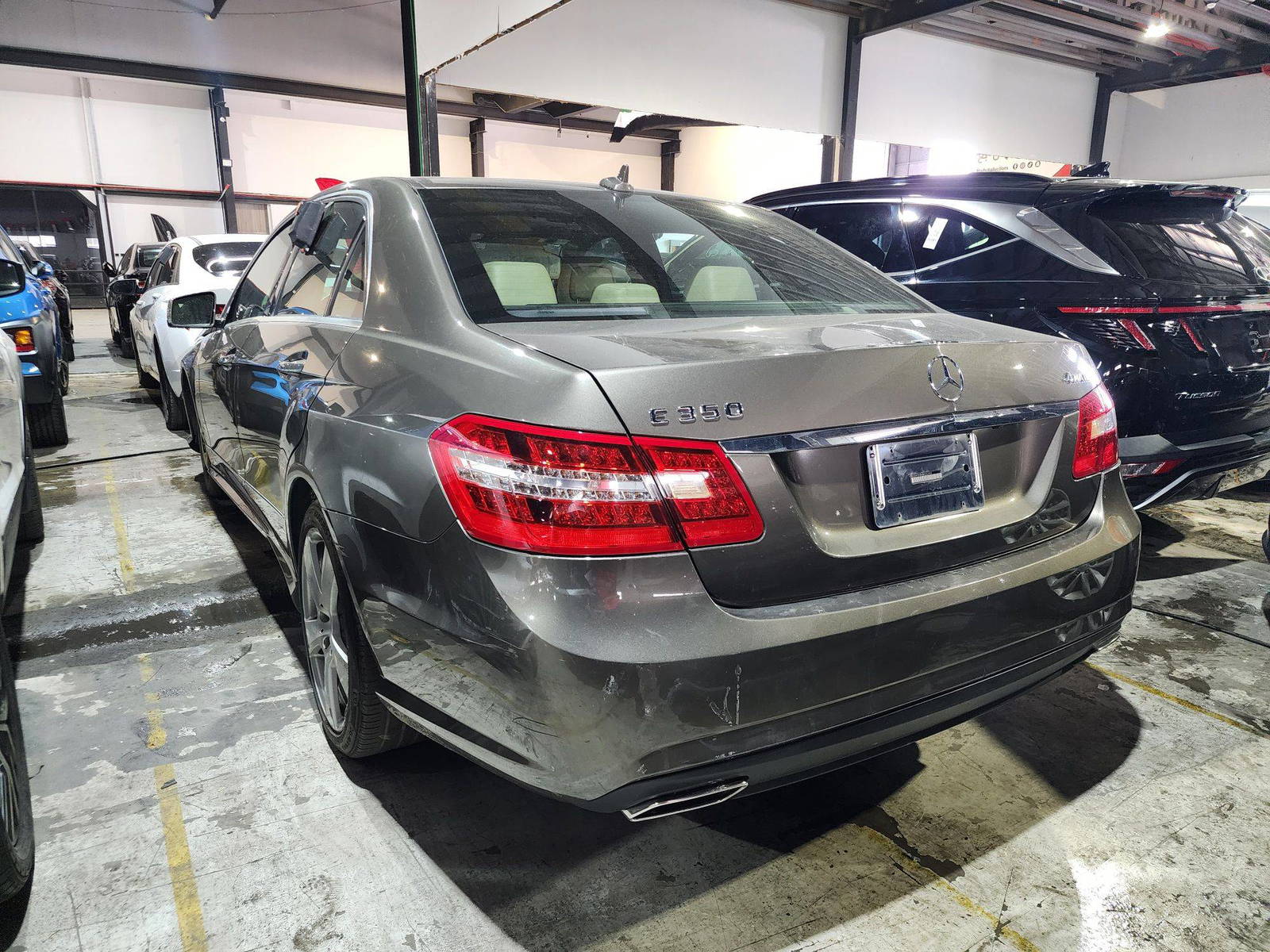 2011 MERCEDES BENZ E 350 — 225043 Miles — Lot B6BA262484 — Souq - Marhaba Auctions Used Cars - Image 3