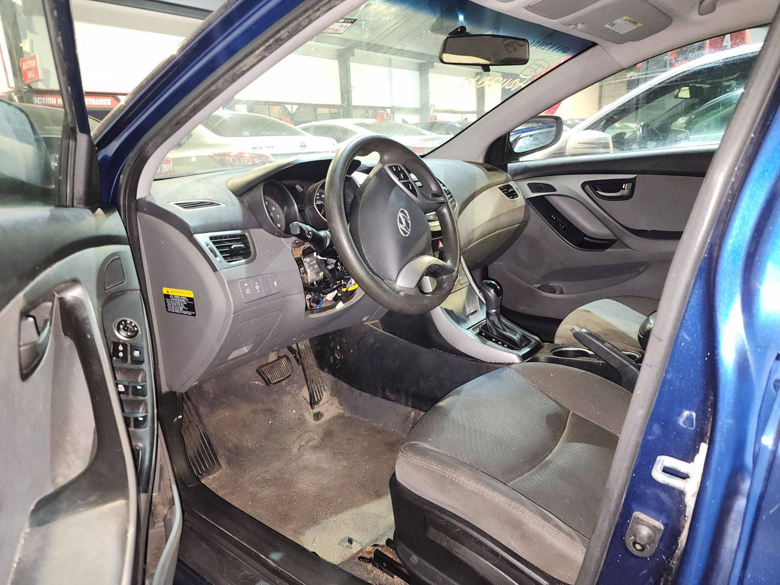 2016 HYUNDAI ELANTRA — 123021 Miles — Lot 40112046 — Al Quoz - Marhaba Auctions Used Cars - Image 9