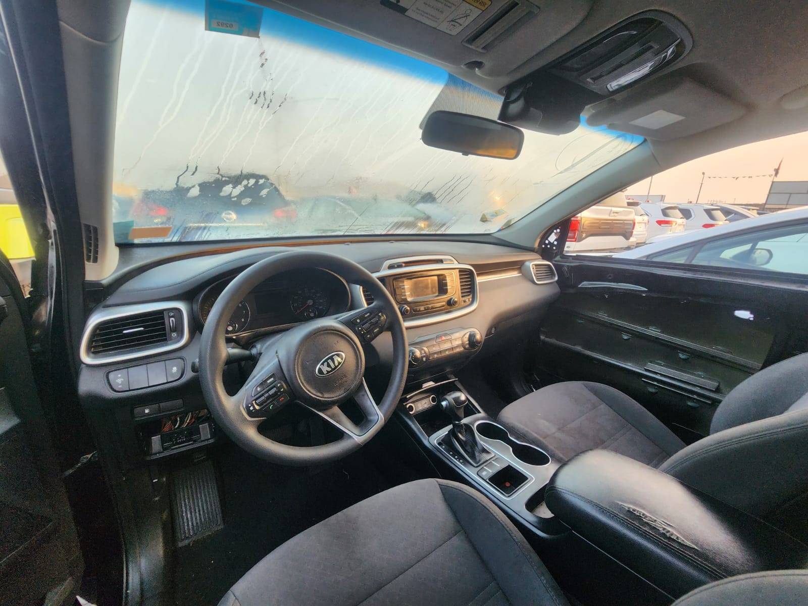 2016 KIA SORENTO — 161622 Miles — Lot 84927435 — Souq - Marhaba Auctions Used Cars - Image 6