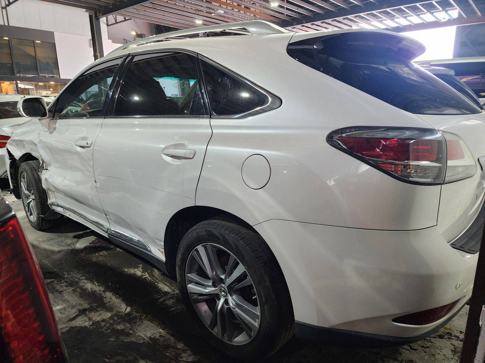 2015 LEXUS RX 350 — 97785 Miles — Lot C179389 — Al Quoz - Marhaba Auctions Used Cars - Image 5