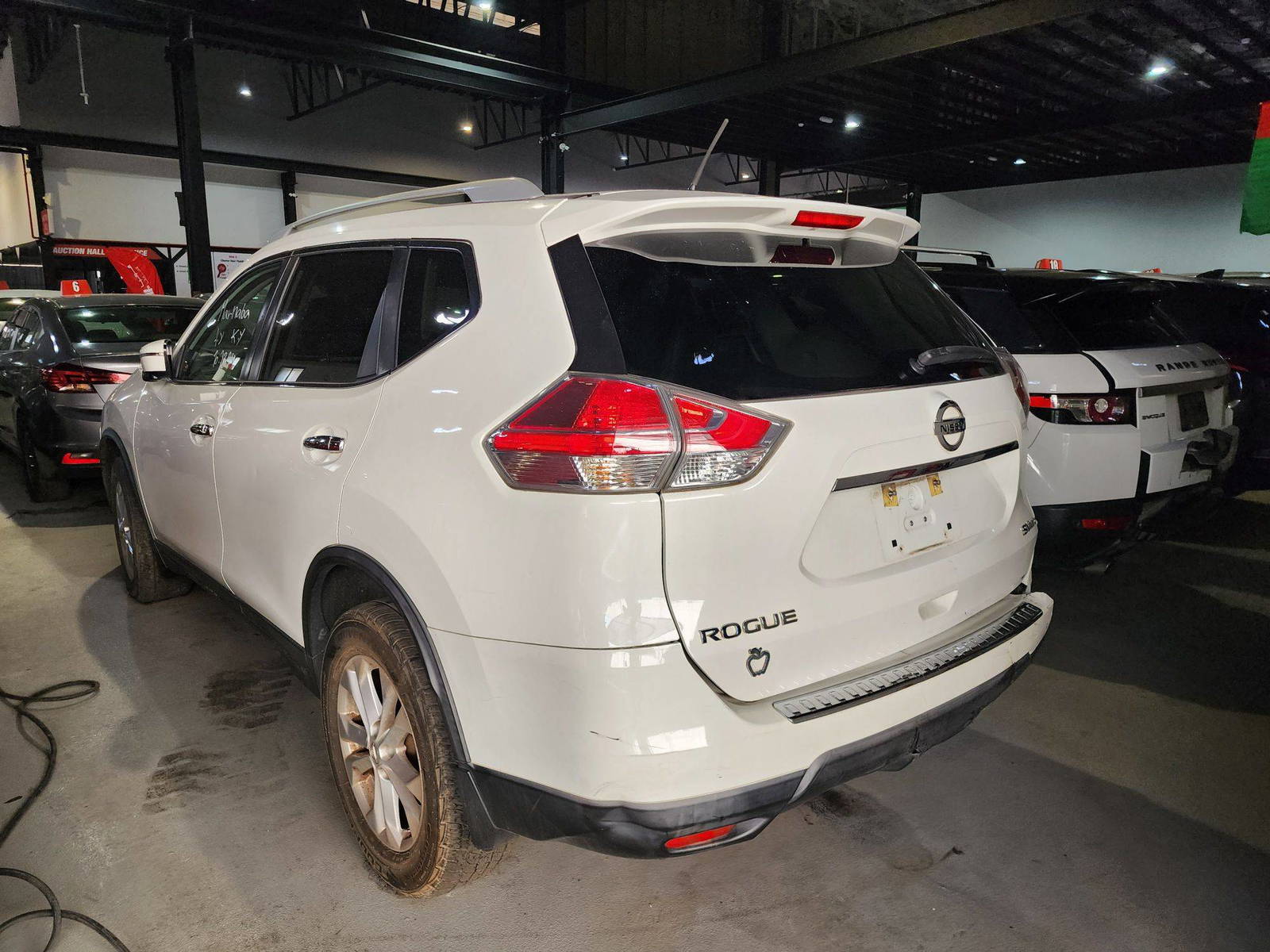 2016 NISSAN ROGUE — 184873 Miles — Lot 40556500 — Al Quoz - Marhaba Auctions Used Cars - Image 6
