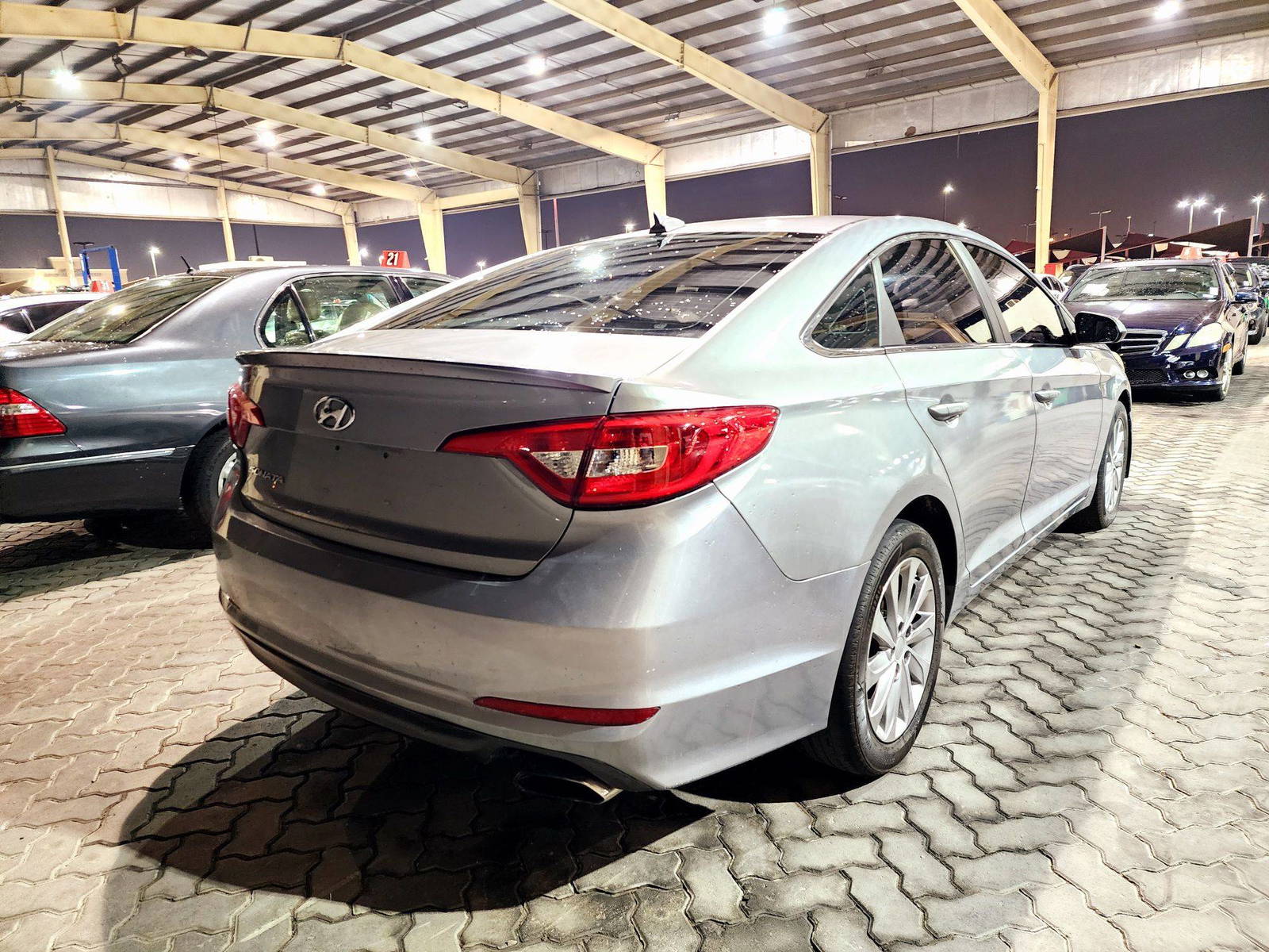2015 HYUNDAI SONATA — 156697 Miles — Lot FH153898 — Souq - Marhaba Auctions Used Cars - Image 4