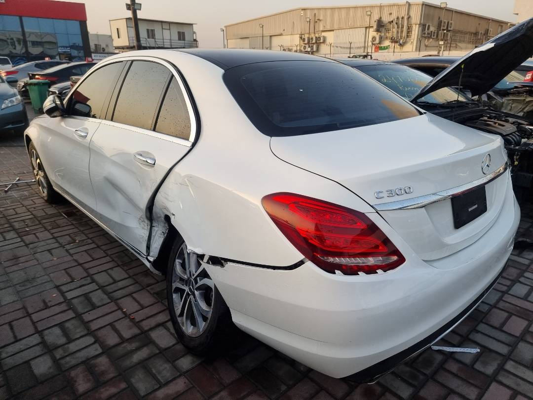 MERCEDES BENZ C300 2017 - Marhaba Auction Used Cars - Image 5