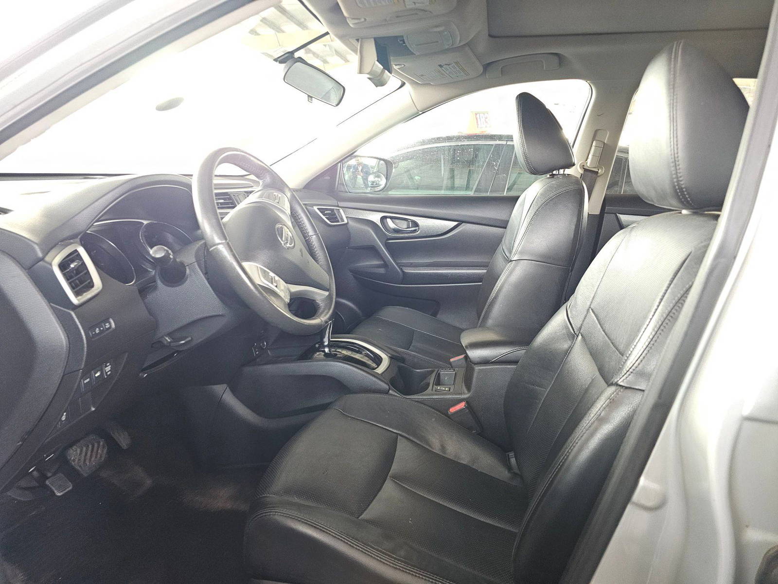 2015 NISSAN ROGUE — 144864 Miles — Lot 62477775 — Souq - Marhaba Auctions Used Cars - Image 9