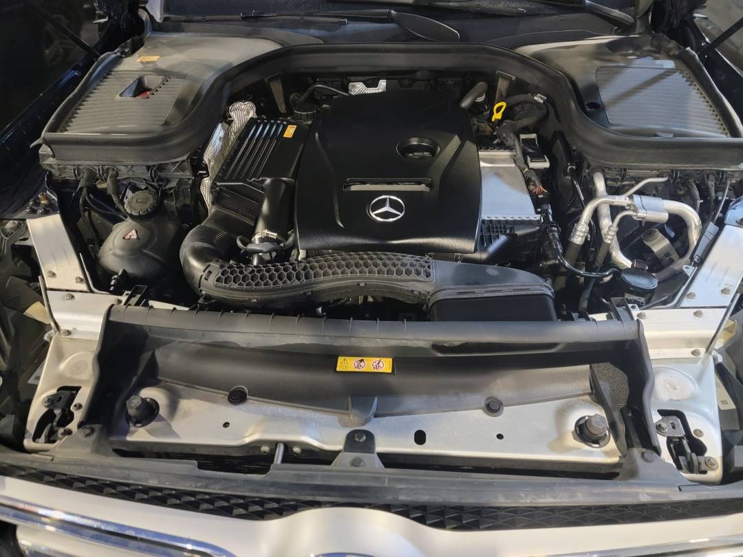 2016 MERCEDES BENZ GLC-300 — 135276 Miles — Lot 011059 — Main - Marhaba Auctions Used Cars - Image 12
