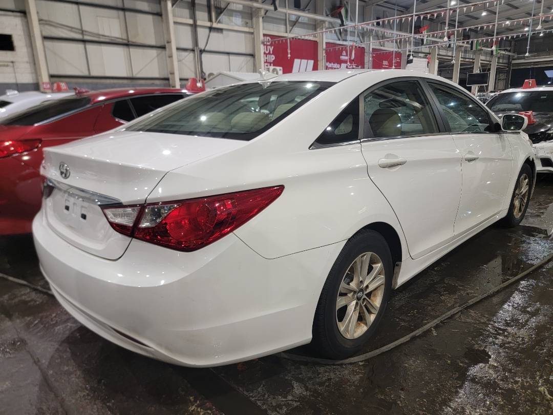 2013 HYUNDAI SONATA — 191851 Miles — Lot H733941 - Marhaba Auctions Used Cars - Image 10