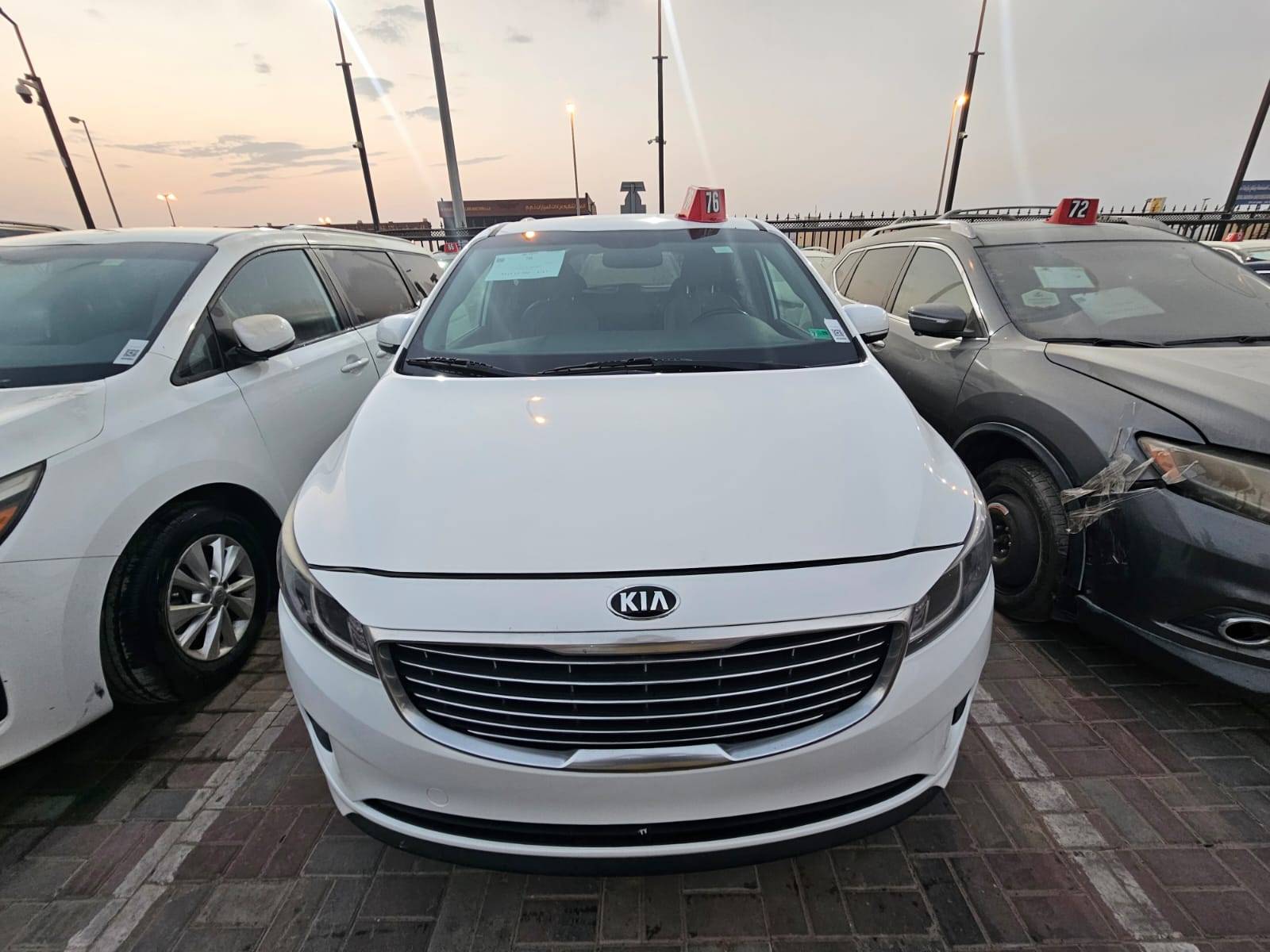 2016 KIA SEDONA — 127103 Miles — Lot 16G6180859 - Marhaba Auctions Used Cars - Image 4