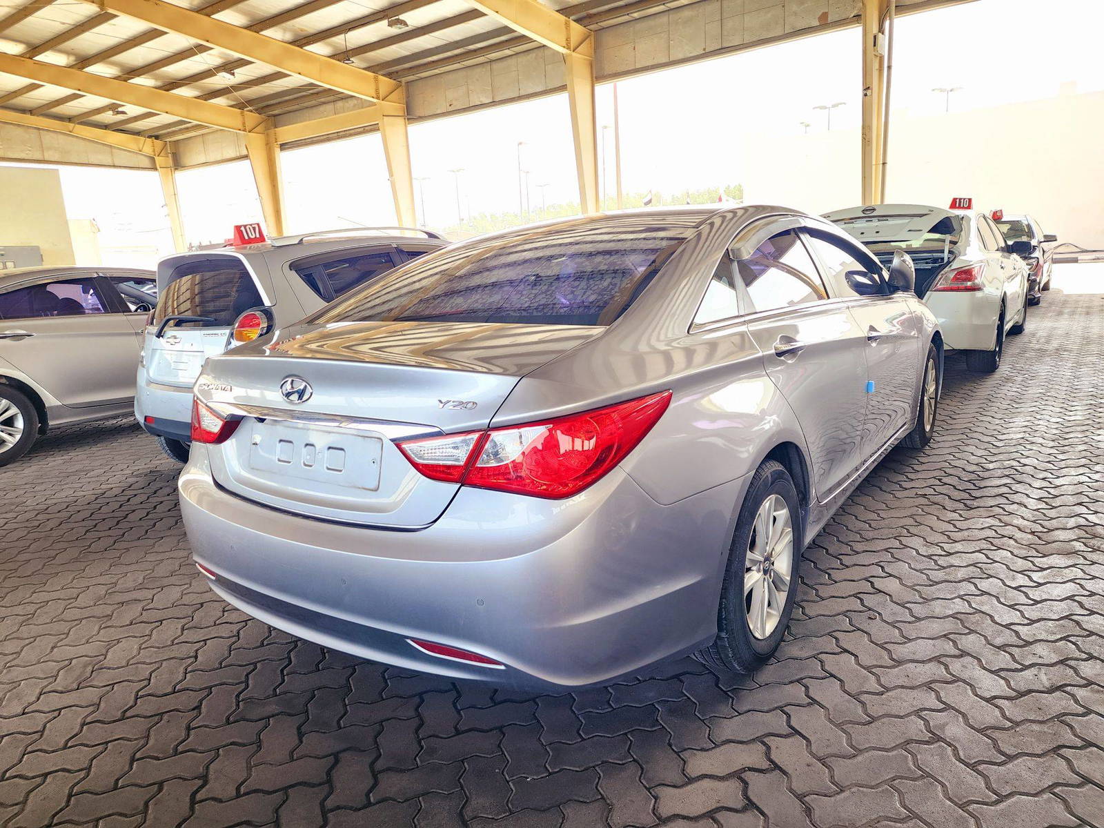 2011 HYUNDAI SONATA — 227070 KM — Lot 341616 — Souq - Marhaba Auctions Used Cars - Image 3
