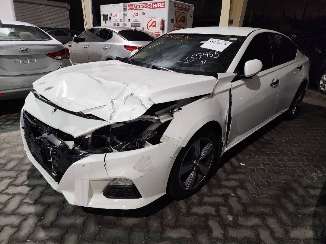 2019 NISSAN ALTIMA — 67996 Miles — Lot 38226878 - Marhaba Auctions Used Cars - Image 4