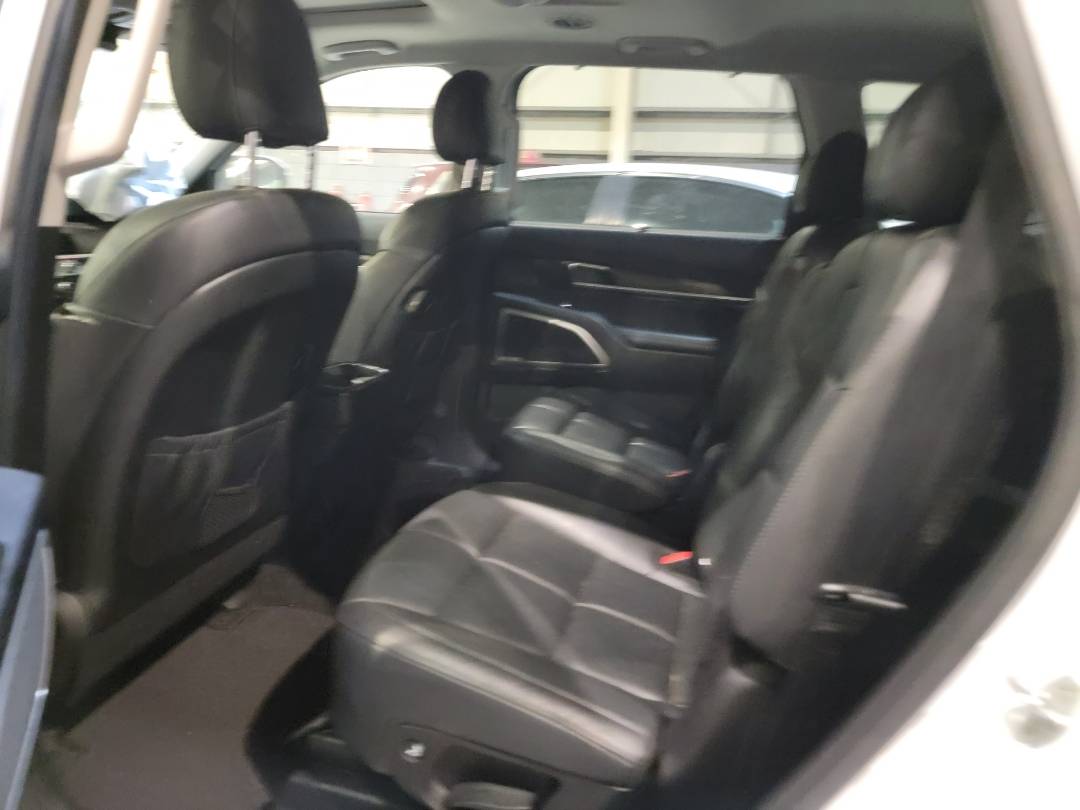 2020 KIA TELLURIDE — 95505 Miles — Lot 95 505 — Souq - Marhaba Auctions Used Cars - Image 6