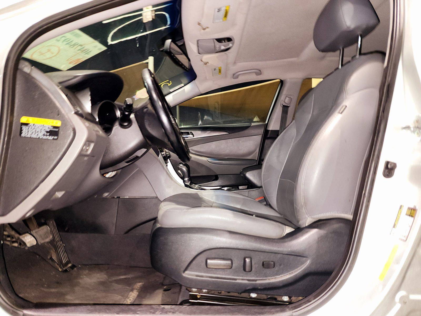 2015 HYUNDAI SONATA — 220534 Miles — Lot 40478492 — Souq - Marhaba Auctions Used Cars - Image 9