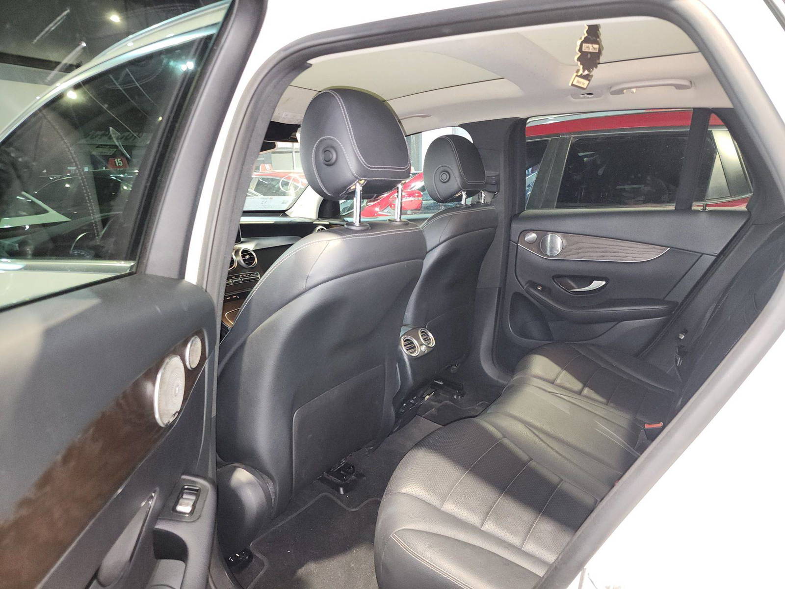 2018 MERCEDES BENZ GLC-300 — 112955 Miles — Lot 073652 — Main - Marhaba Auctions Used Cars - Image 7