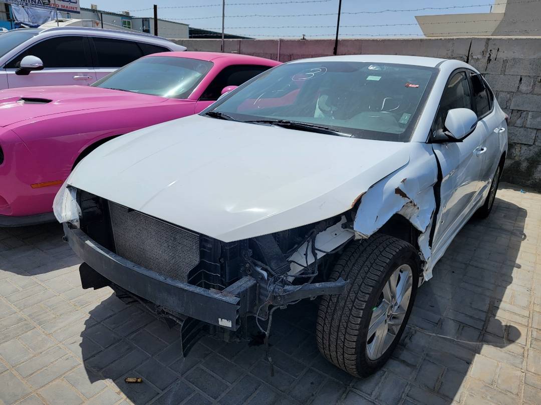 2019 HYUNDAI ELANTRA — 135854 KM — Lot KU758817 — Main - Marhaba Auctions Used Cars - Image 4
