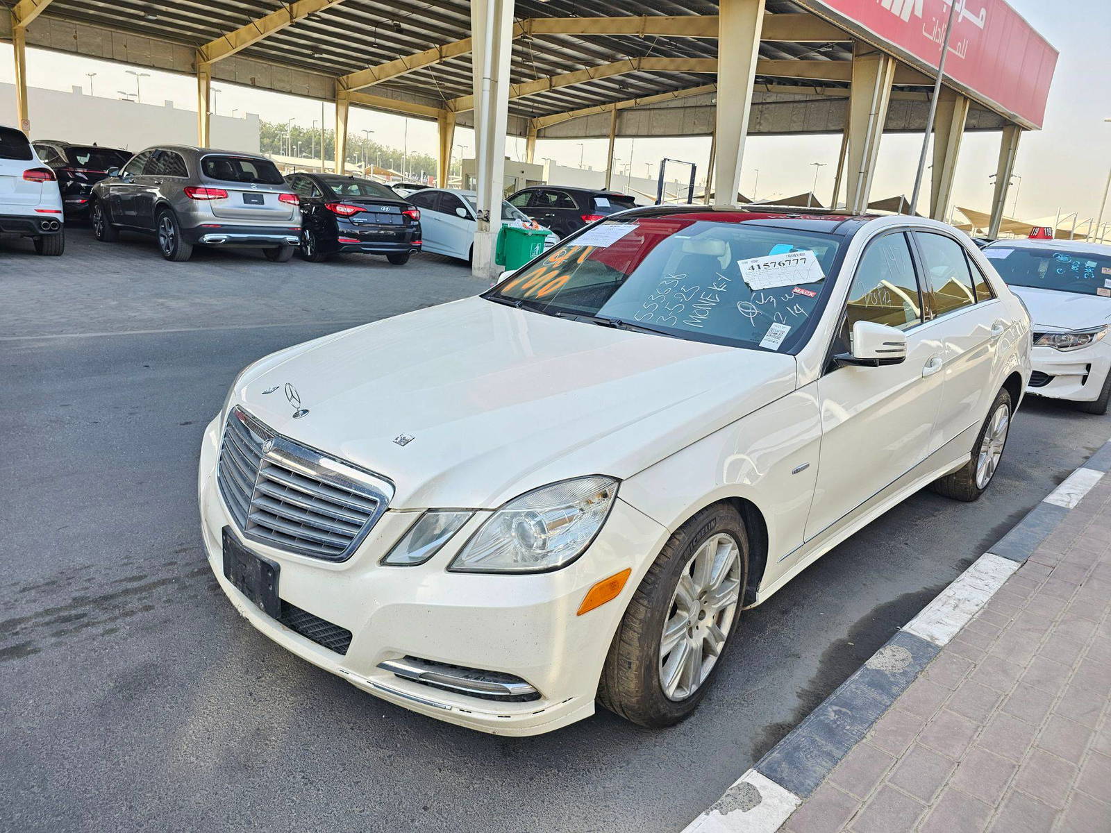 2012 MERCEDES BENZ E 350 — 259098 Miles — Lot F5KB4CA553638 — Souq - Marhaba Auctions Used Cars - Image 4