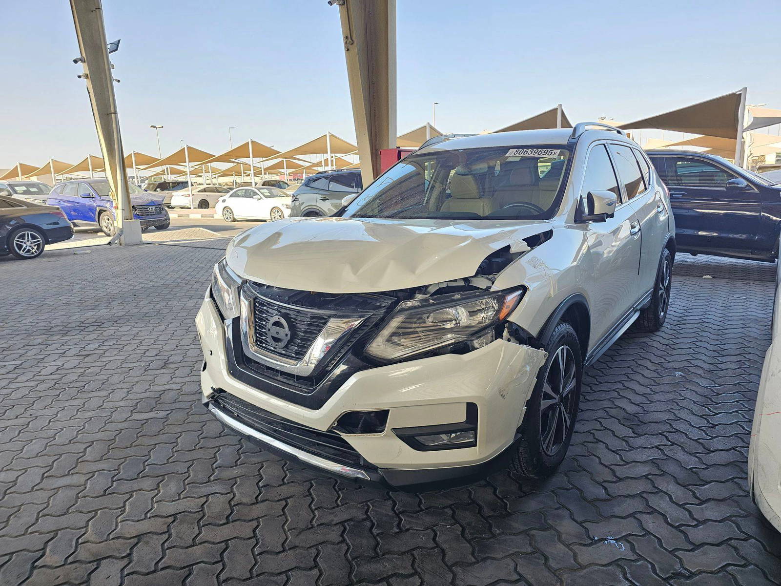 2017 NISSAN ROGUE — 144790 Miles — Lot HW148136 — Souq - Marhaba Auctions Used Cars - Image 5