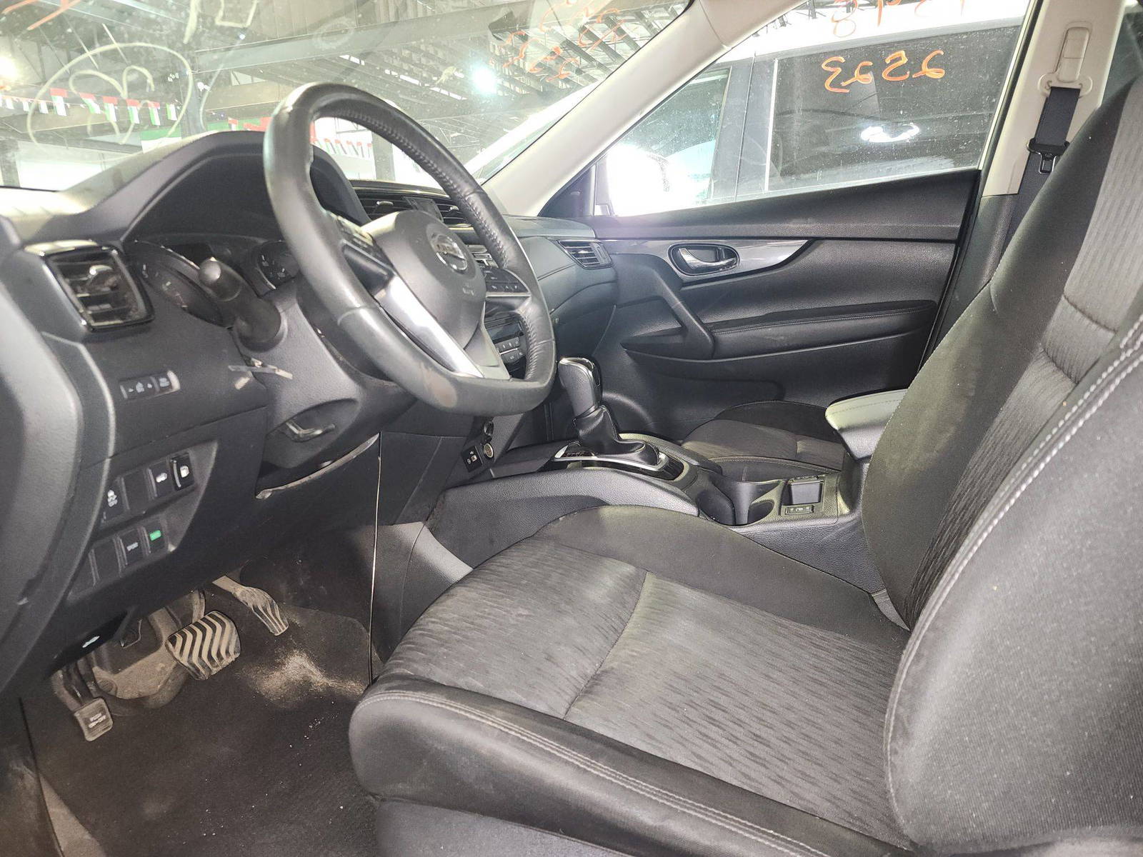 2018 NISSAN ROGUE — 177965 Miles — Lot 2MT9JP567800 — Al Quoz - Marhaba Auctions Used Cars - Image 9
