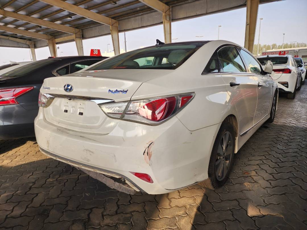 2011 HYUNDAI SONATA — 172055 Miles — Lot 38400731 — Main - Marhaba Auctions Used Cars - Image 4