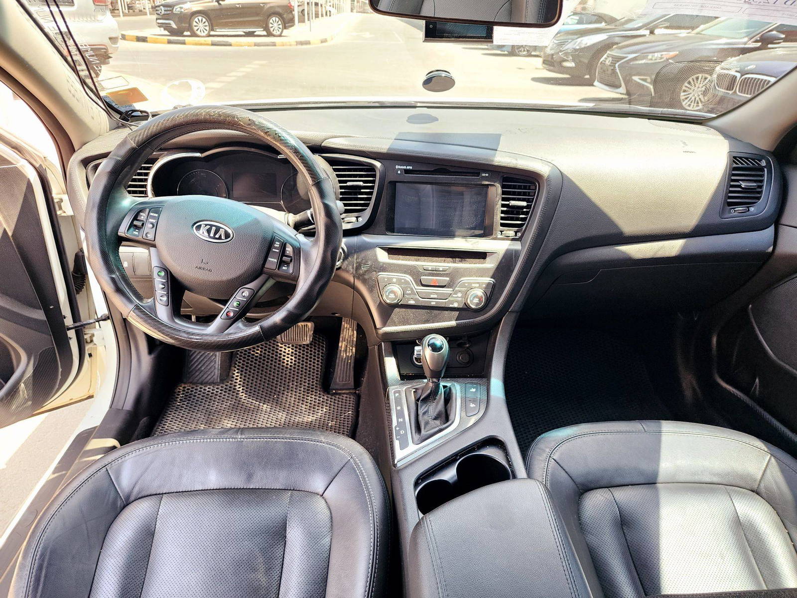 2013 KIA K5 — 205596 KM — Lot 020430 — Souq - Marhaba Auctions Used Cars - Image 7
