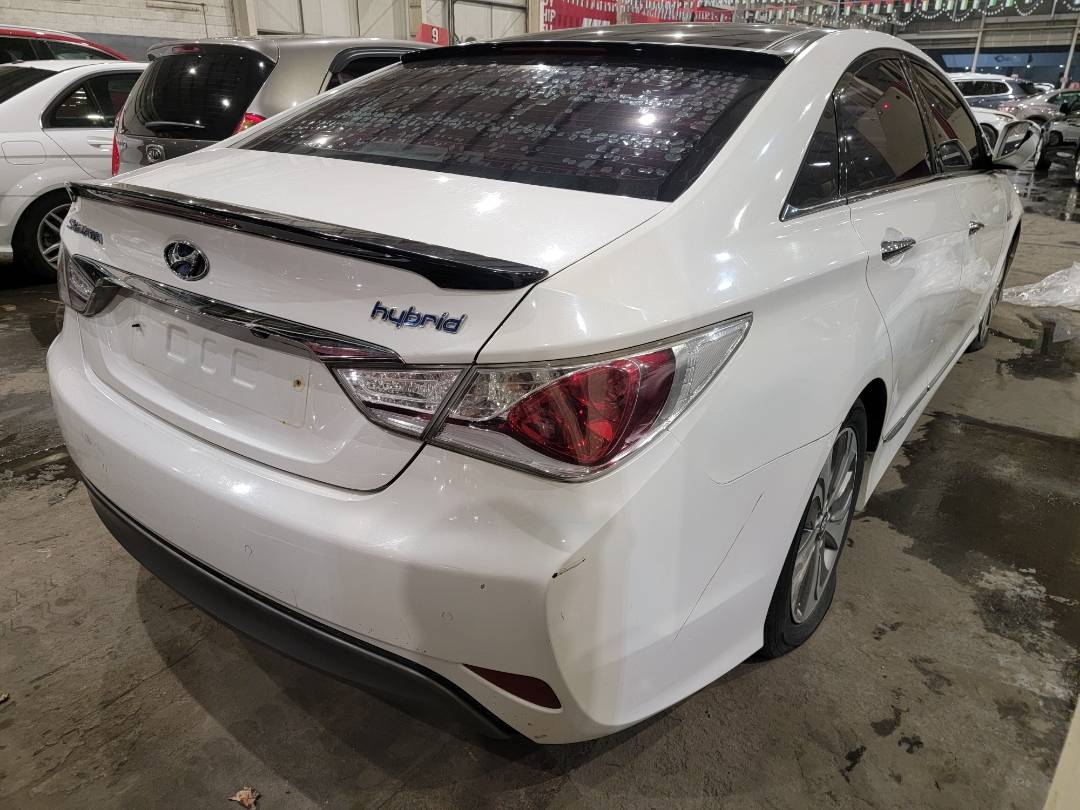 2014 HYUNDAI SONATA — 200155 KM — Lot 088834 — Main - Marhaba Auctions Used Cars - Image 4