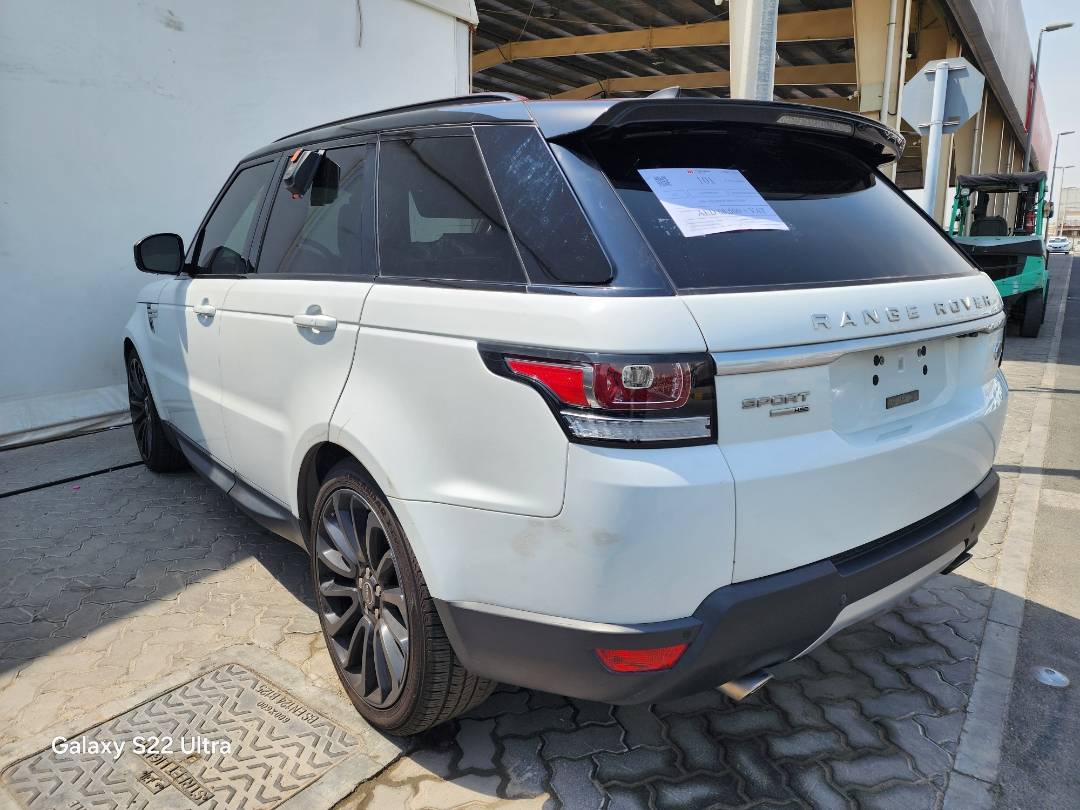 2017 LAND ROVER RANGE ROVER SPORT — 38590 Miles — Lot 74797 — Souq - Marhaba Auctions Used Cars - Image 6