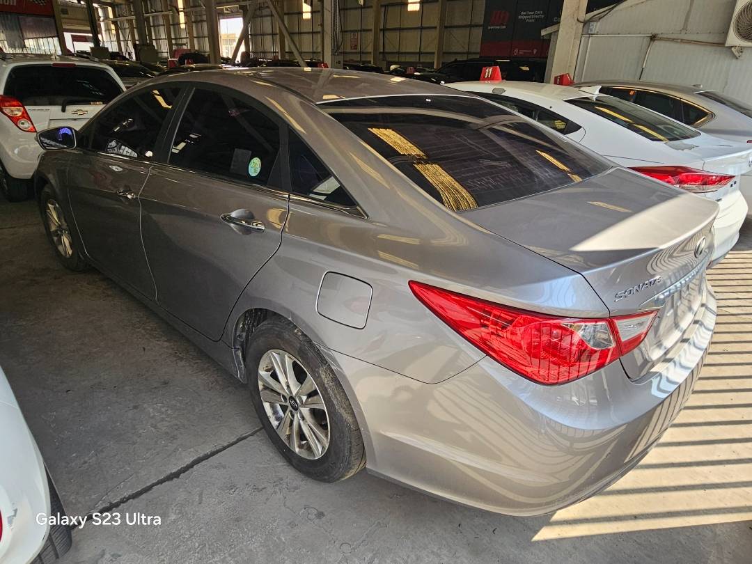 2011 HYUNDAI SONATA — 169570 KM — Lot 294610 — Main - Marhaba Auctions Used Cars - Image 3