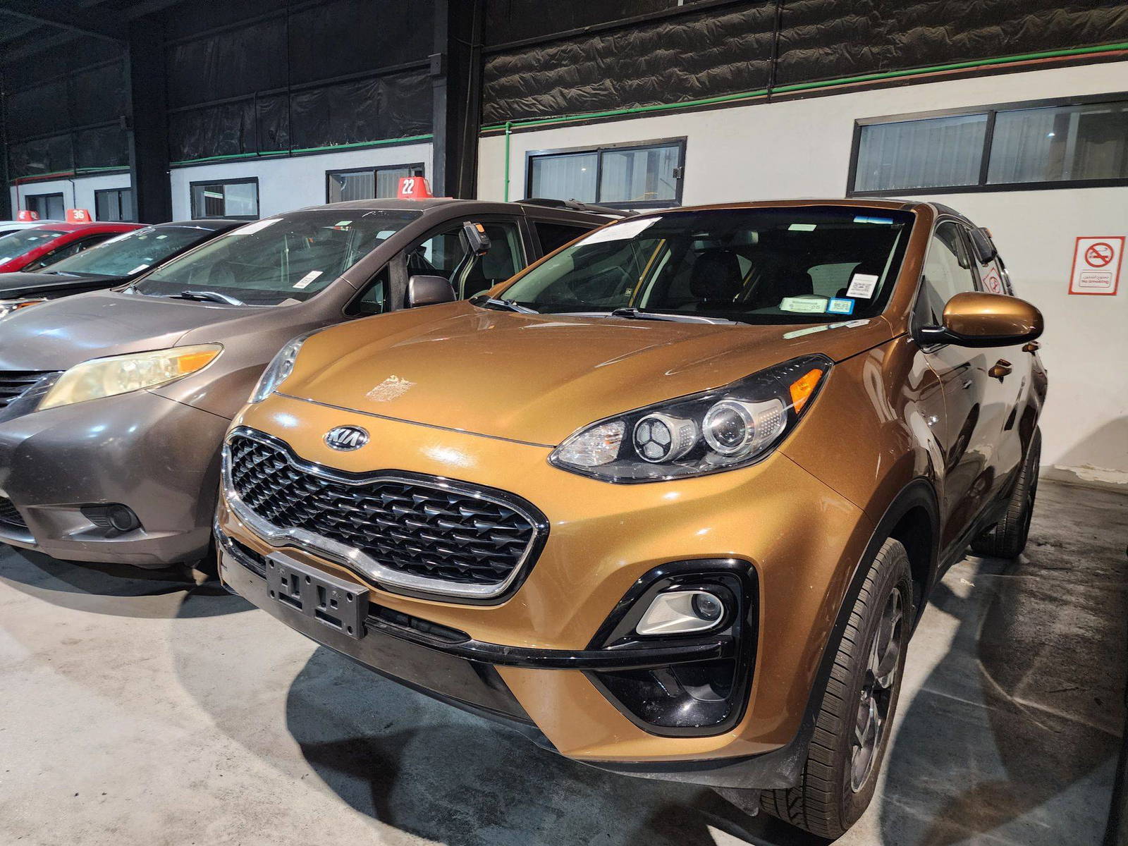 2020 KIA SPORTAGE — 97858 Miles — Lot C8L7642636 — Al Quoz - Marhaba Auctions Used Cars - Image 3