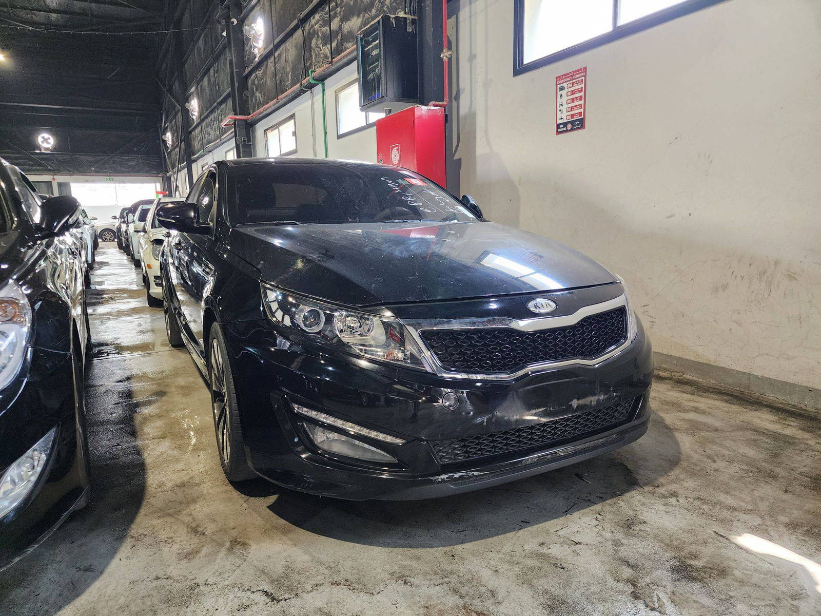 2011 KIA K5 — 247937 KM — Lot 002575 — Al Quoz - Marhaba Auctions Used Cars - Image 4