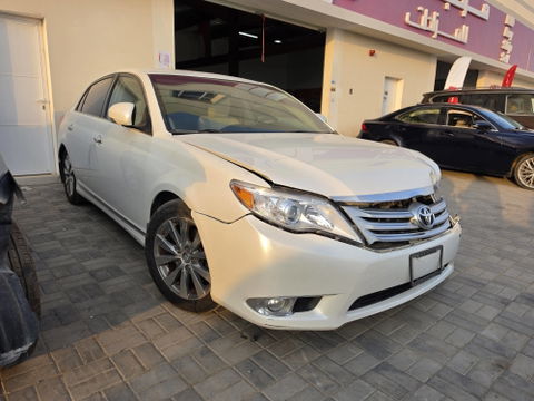 TOYOTA AVALON