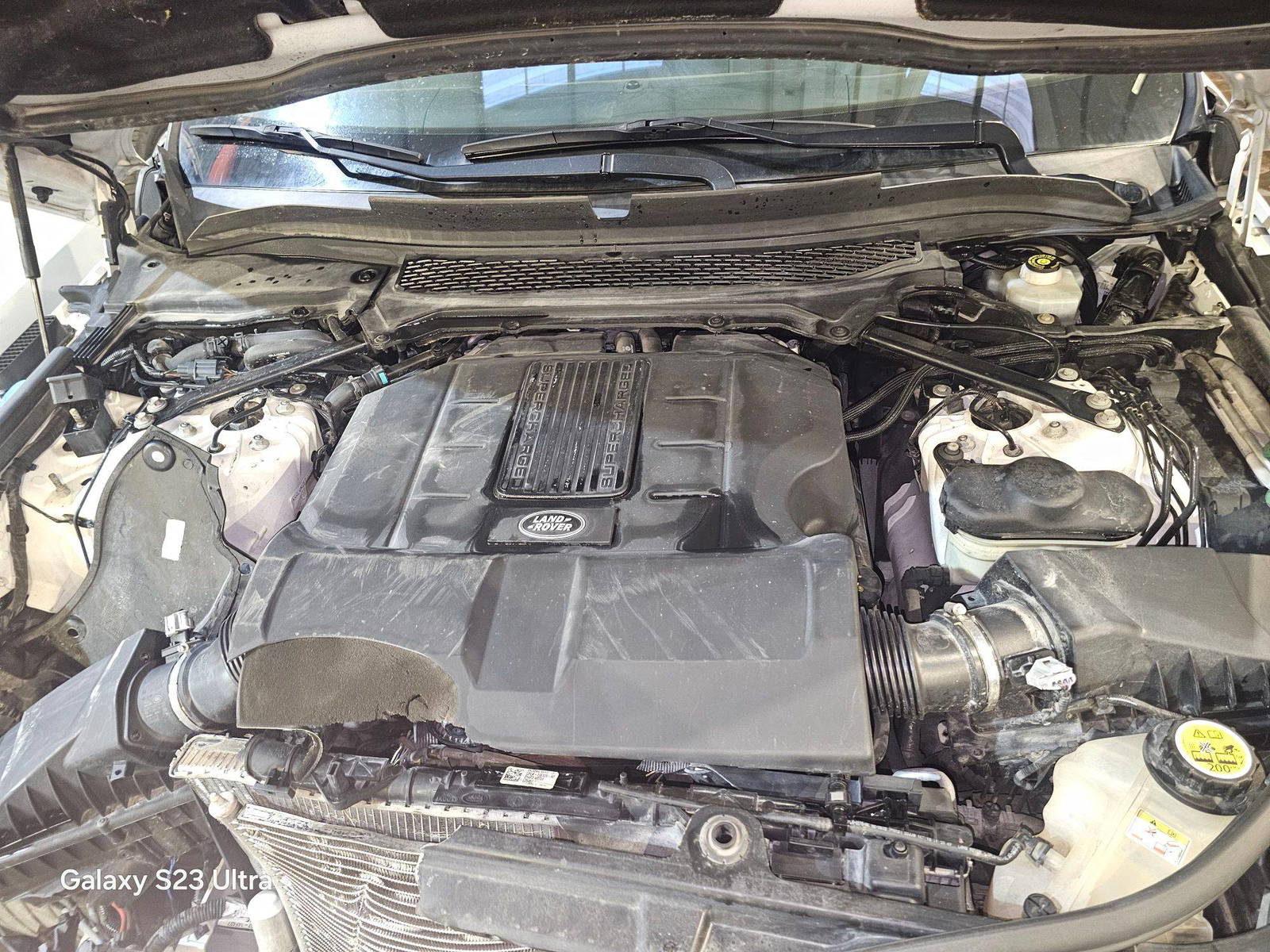 LAND ROVER RANGE ROVER SPORT 2016 - Marhaba Auction Used Cars - Image 12