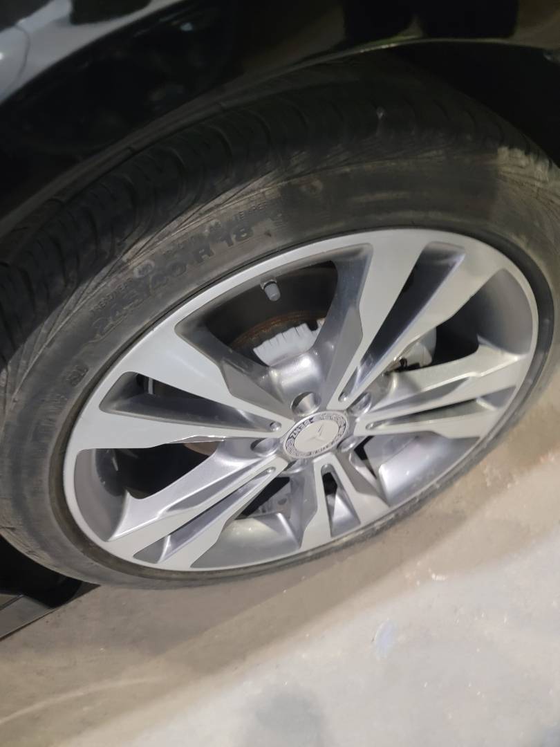 2017 MERCEDES BENZ C300 — 111462 Miles — Lot HR230073 — Main - Marhaba Auctions Used Cars - Image 9