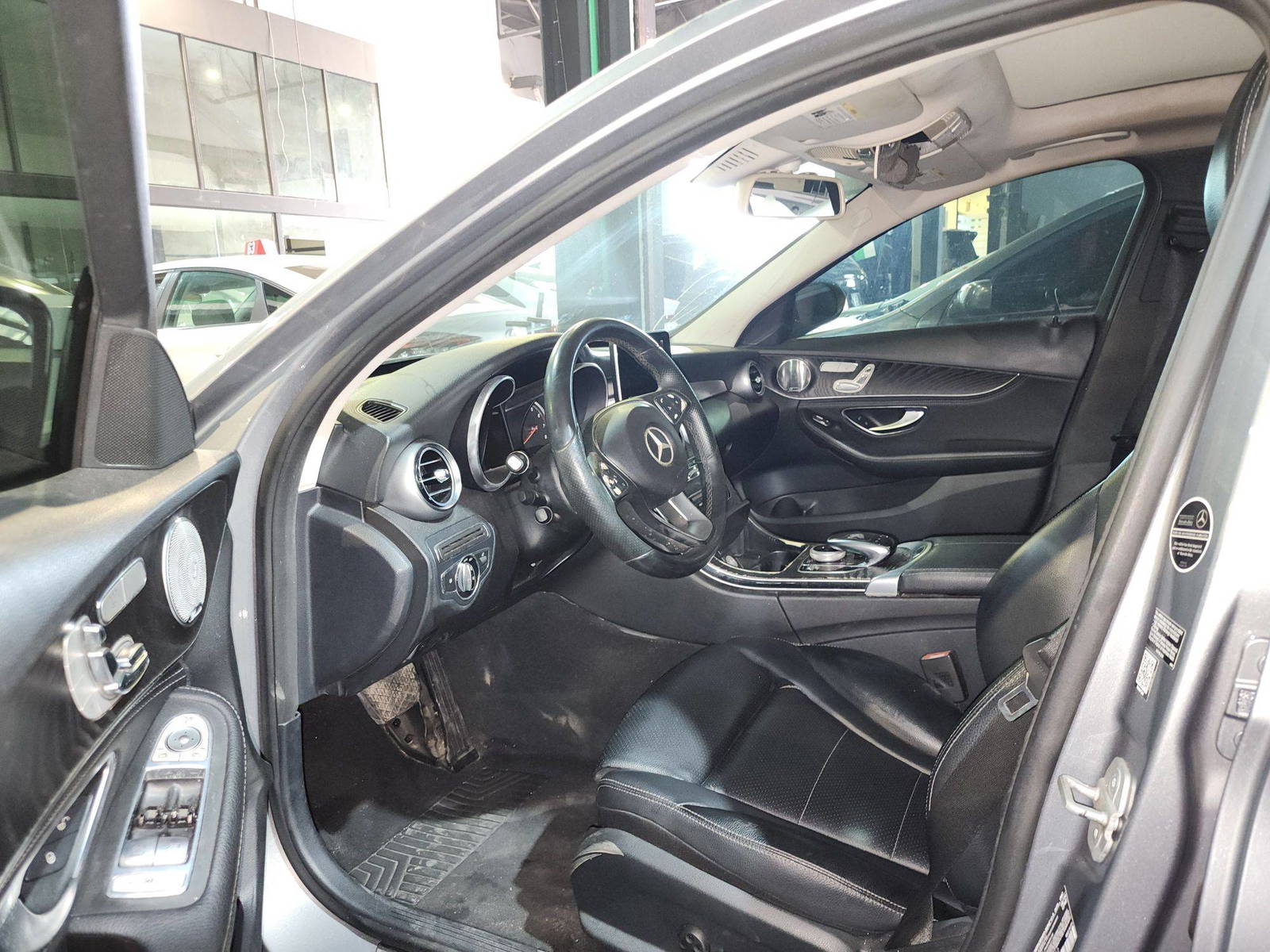 MERCEDES BENZ C300 2015 - Marhaba Auction Used Cars - Image 9