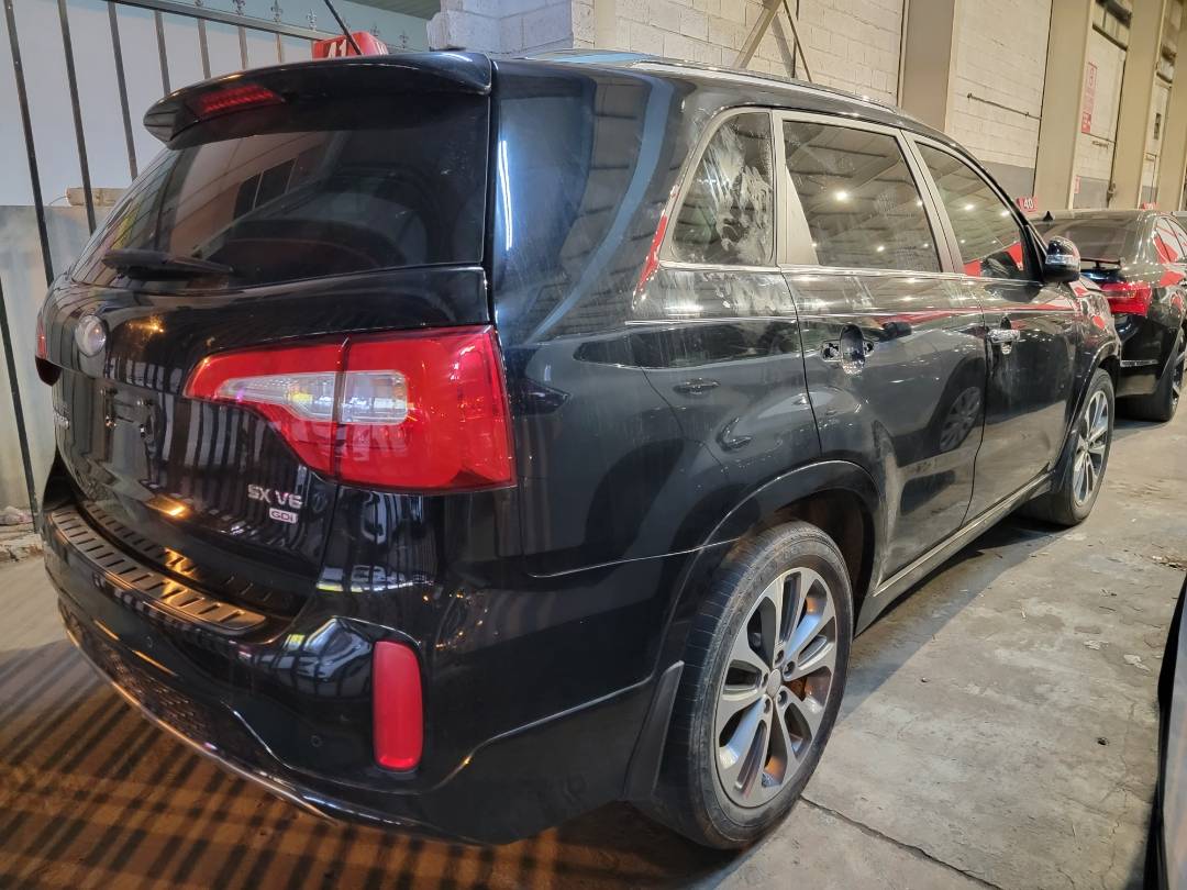 2015 KIA SORENTO — 145393 Miles — Lot G549102 — Main - Marhaba Auctions Used Cars - Image 4